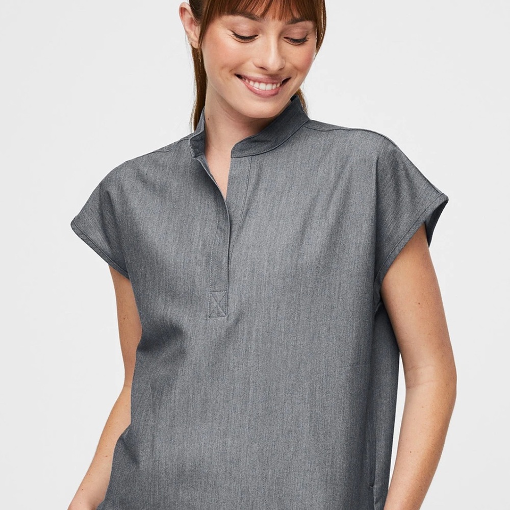 Figs Scrub graphite rafaela oversized scrub top Womens XXS